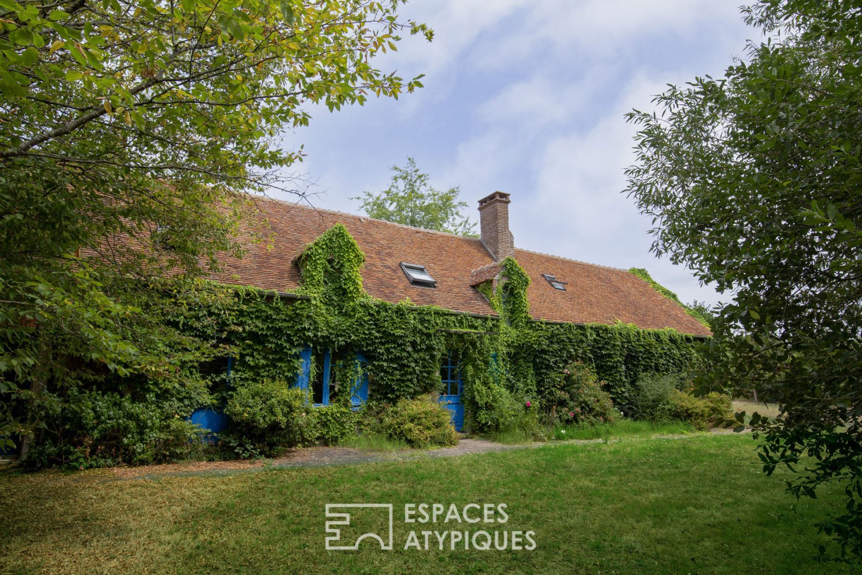 Charmante longère aux abords de la forêt