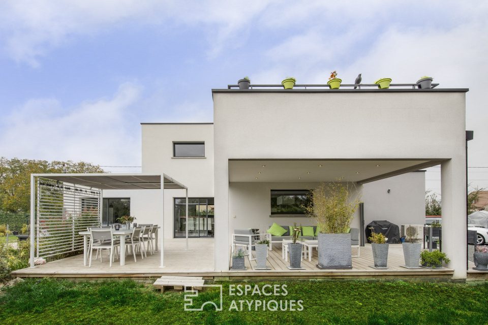 28000 CHARTRES - Maison contemporaine proche de Chartres - Réf. 0099EAO