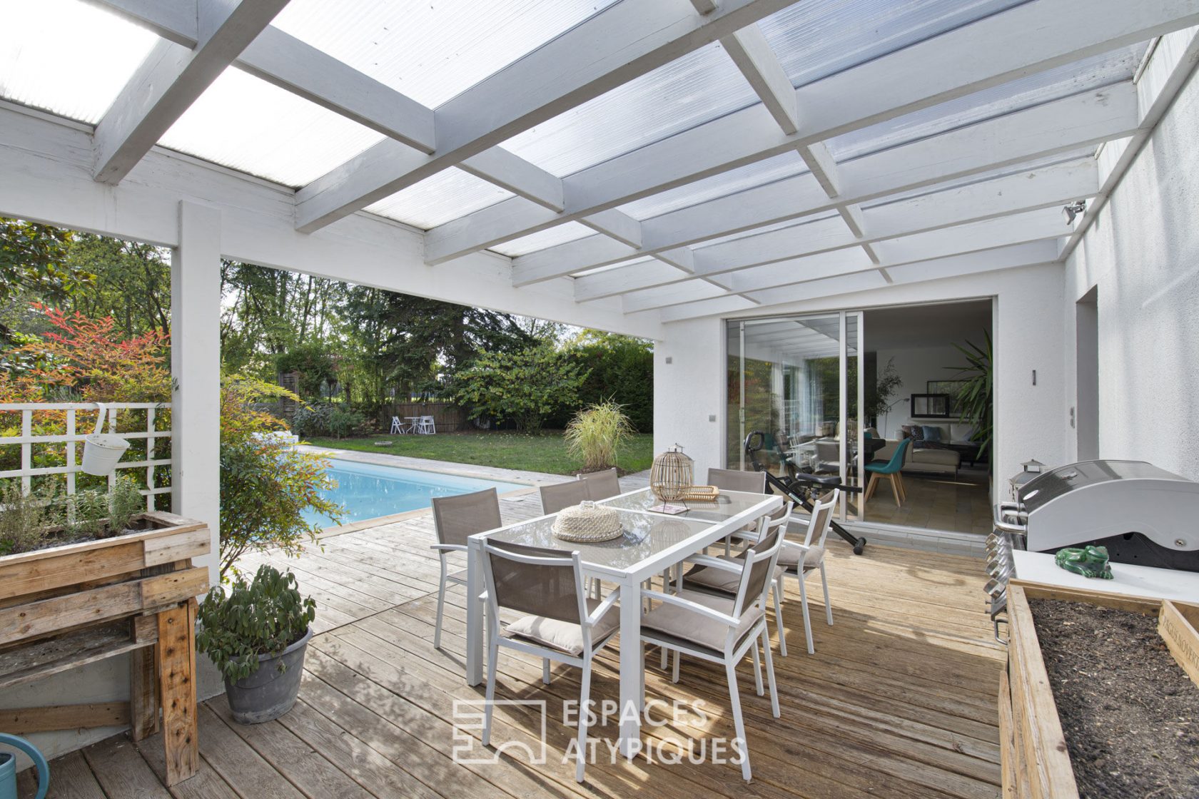 Maison au calme avec piscine chauffée