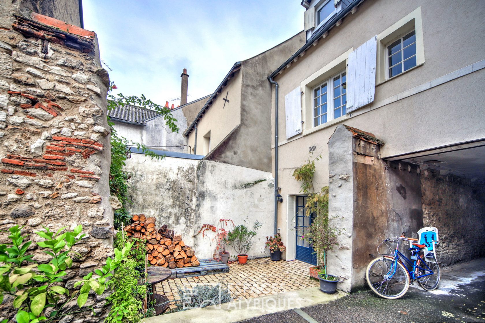 Charmante maison de ville avec cour