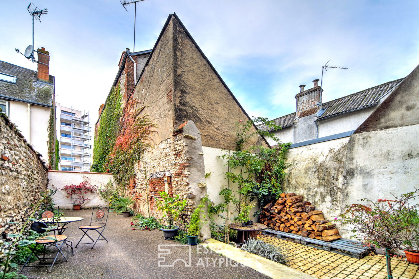 Charmante maison de ville avec cour