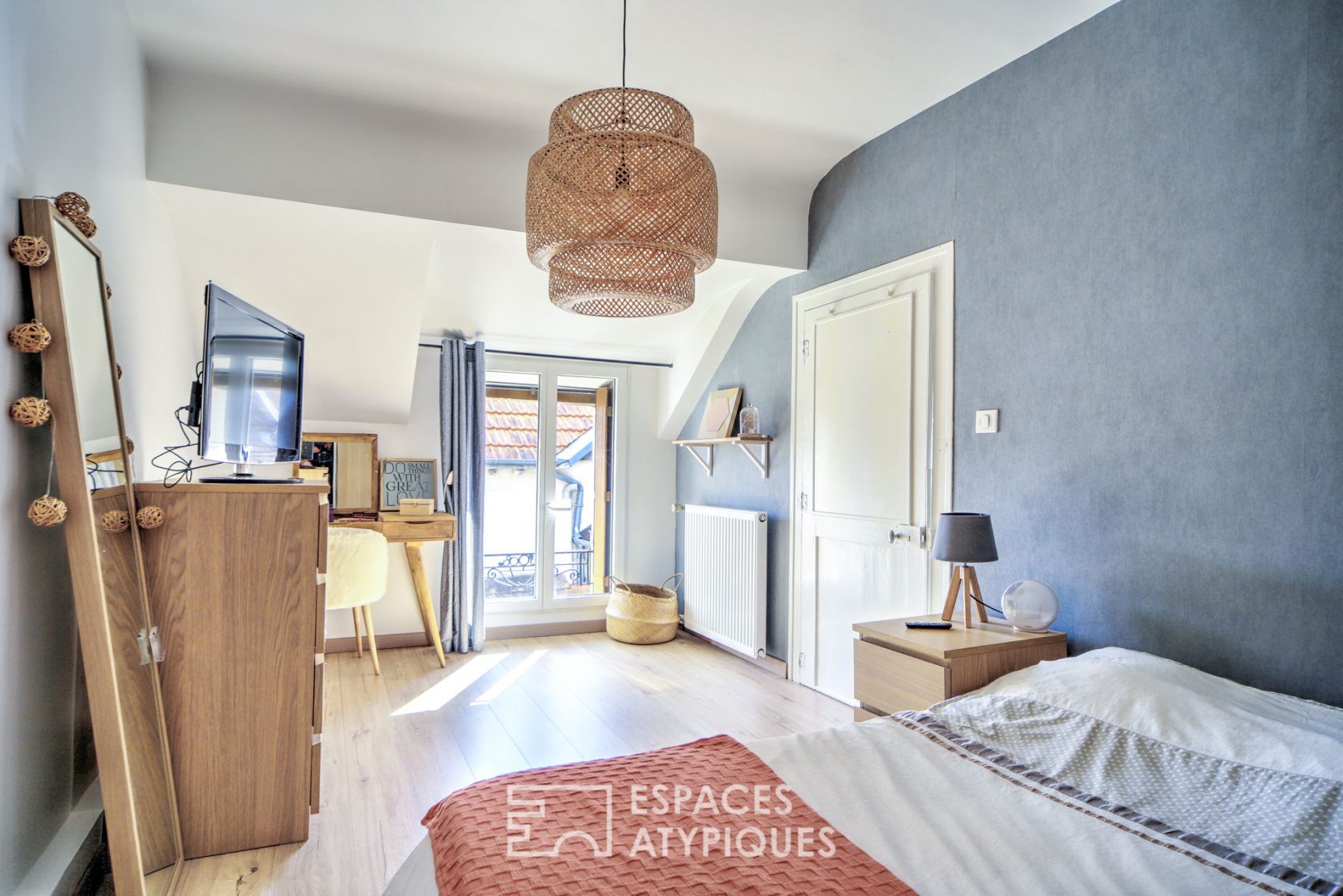 Confortable maison de ville avec cour