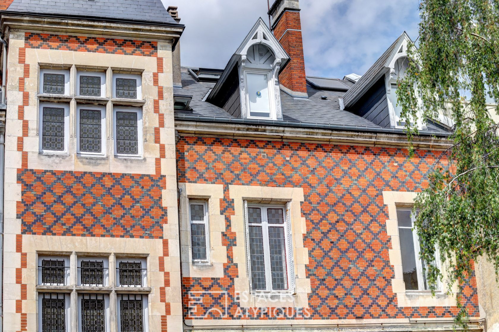 Appartement bourgeois avec balcon