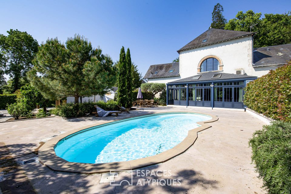 45800 SAINT JEAN DE BRAYE - Maison avec piscine dans d' anciennes écuries - Réf. OO74EAO