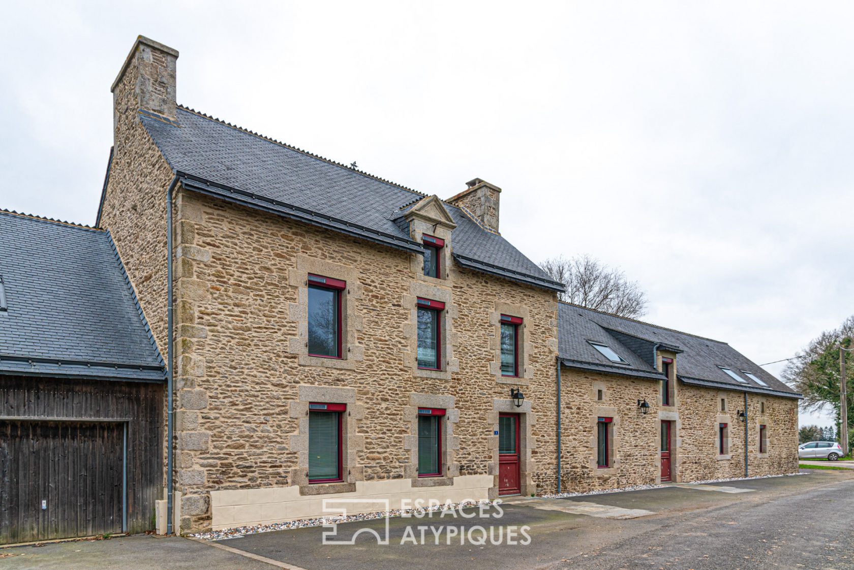 Confortable longère rénovée à la campagne