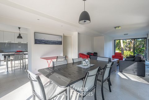 Maison rénovée à deux pas de la plage et des commerces