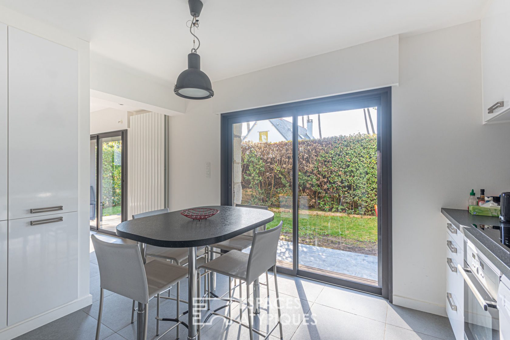 Maison rénovée à deux pas de la plage et des commerces