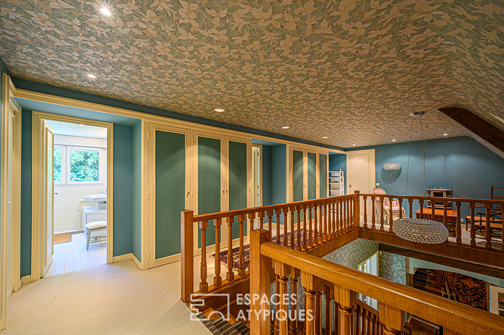 Maison familiale avec piscine au coeur d’un parc
