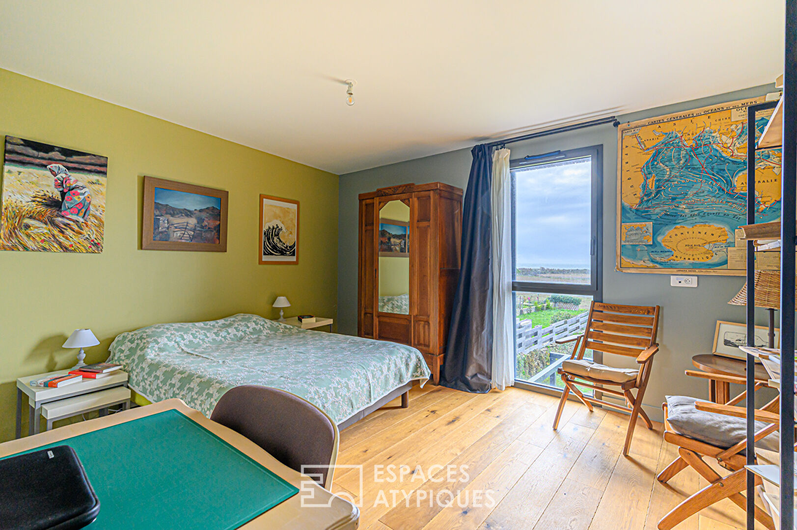 Maison de caractère à ossature bois et sa pleine vue Mer à Groix