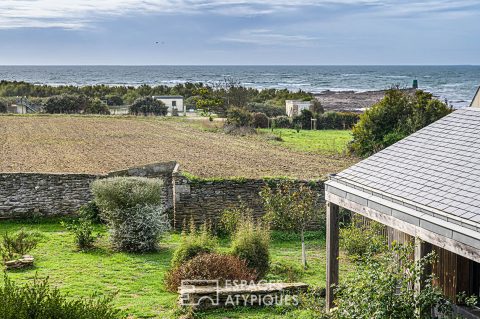 Maison de caractère à ossature bois et sa pleine vue Mer à Groix