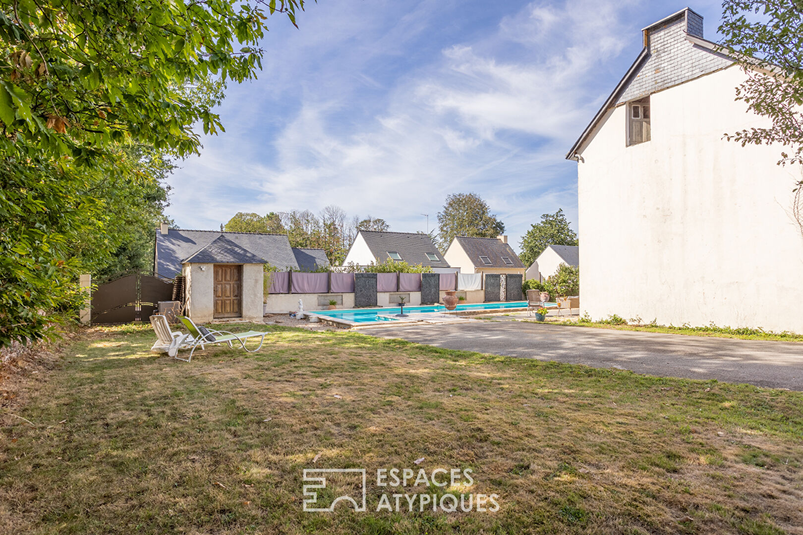 Bright stone farmhouse with swimming pool