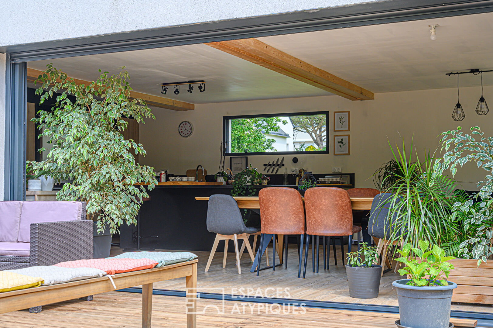 Maison contemporaine à ossature bois à pied des plages