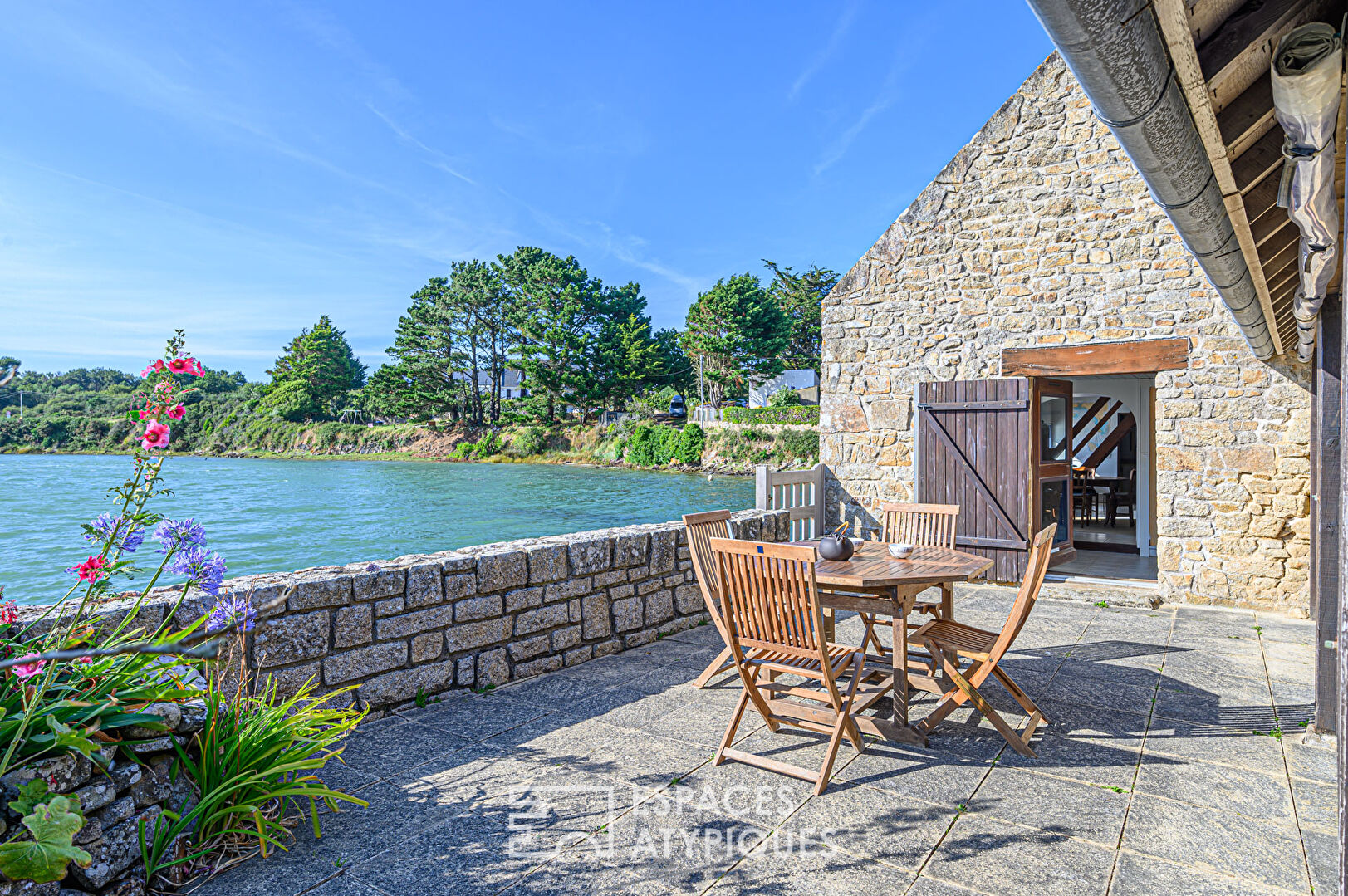 Authentique maison marine avec vue sur l’eau