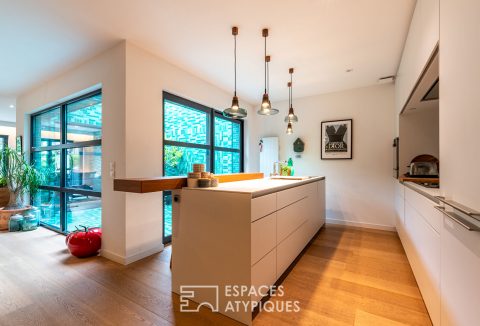 Maison d&rsquo;architecte grand format signée Bachmann avec piscine