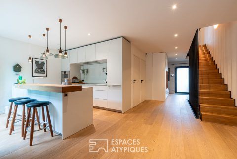 Maison d&rsquo;architecte grand format signée Bachmann avec piscine