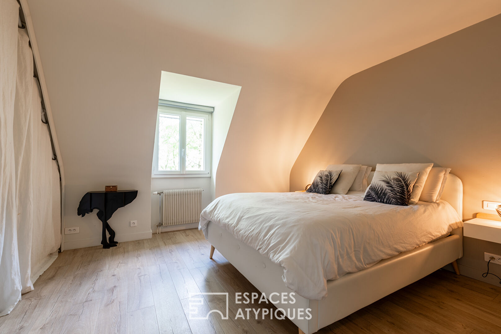 Maison avec beau jardin au coeur de Pacé