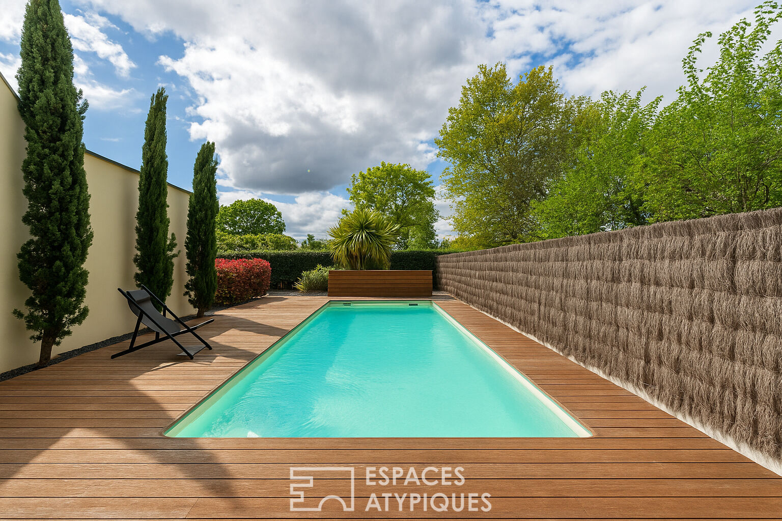 Vaste contemporaine cubique avec piscine à dix minutes de Rennes