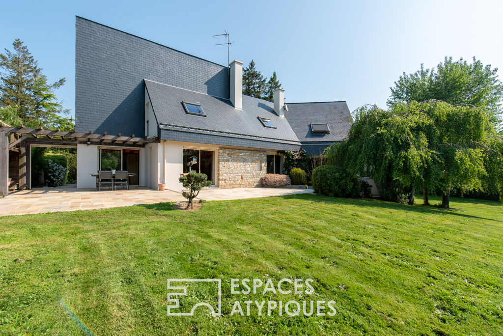 Maison d'architecte Seventies à quinze minutes au Sud de Rennes