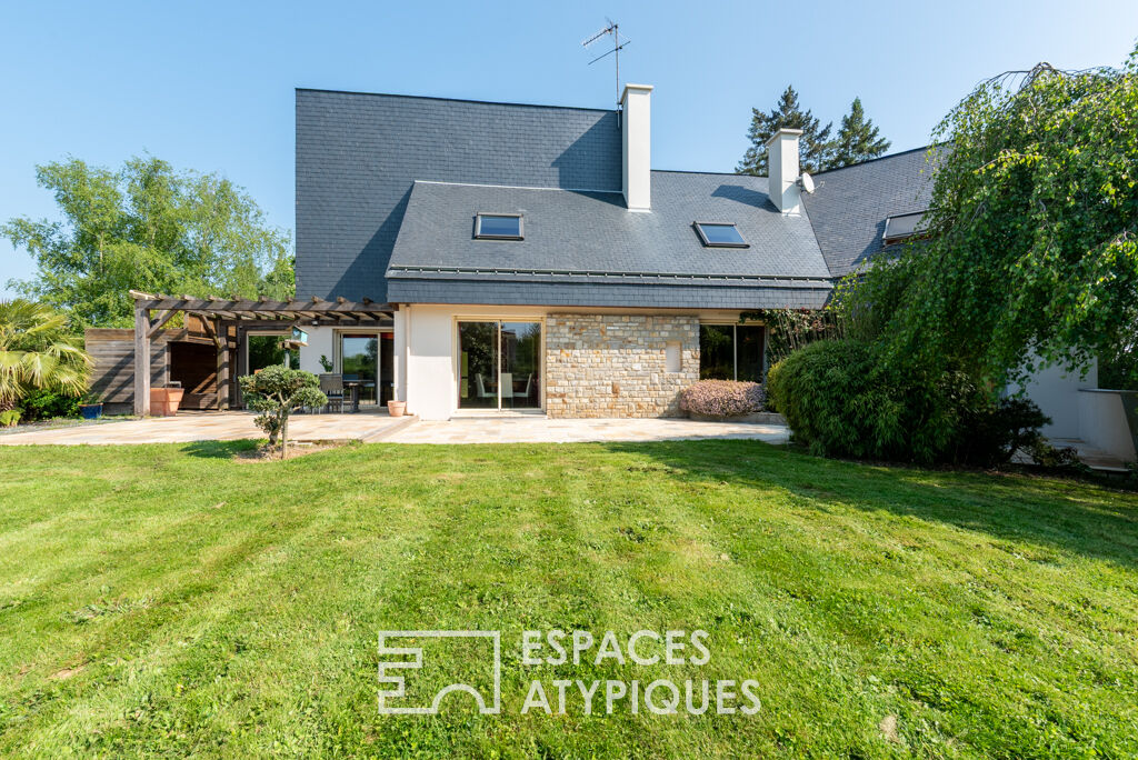 Maison d’architecte Seventies à quinze minutes au Sud de Rennes