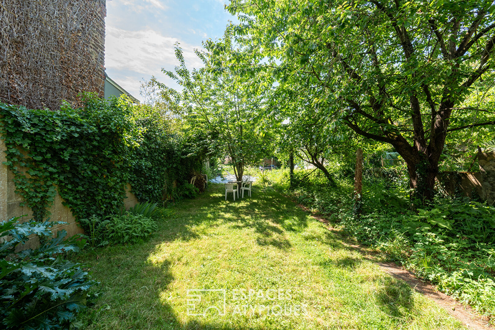 Charmant duplex avec jardin