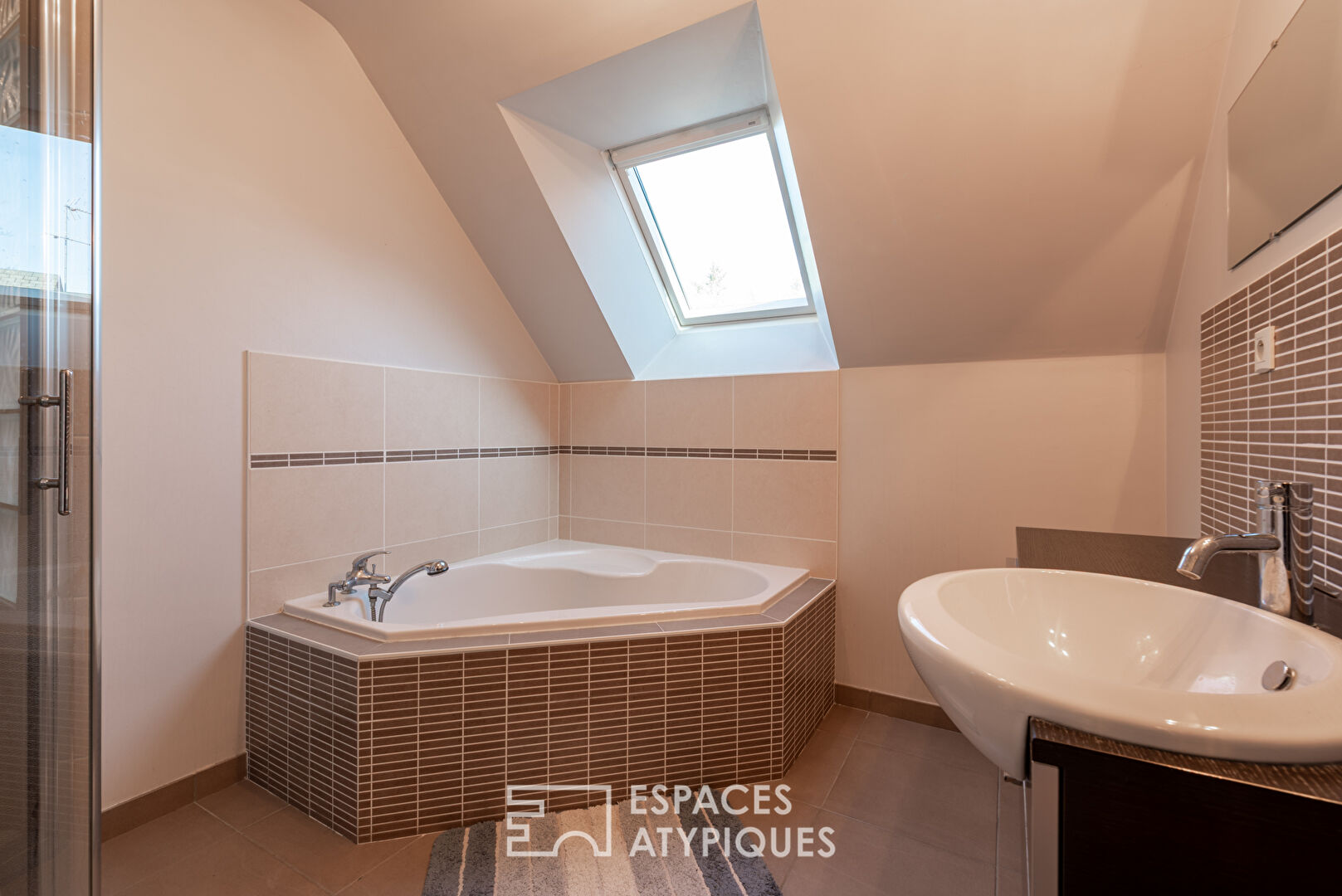 villa familiale avec  piscine à Bruz