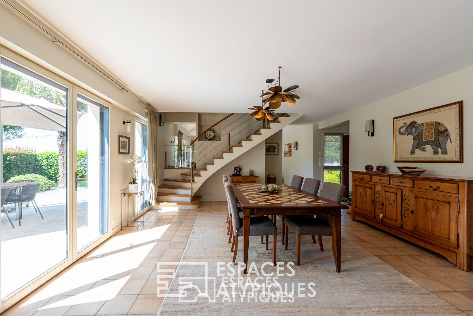 Maison d’architecte écologique dans un hameau verdoyant de Vitré