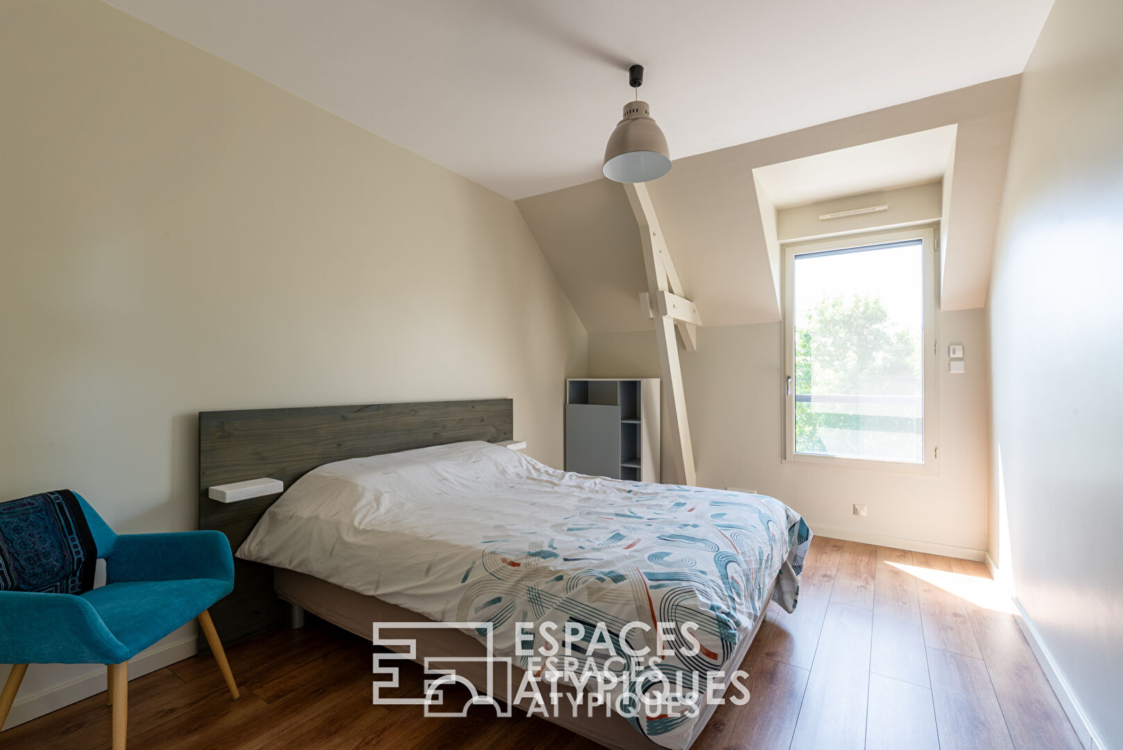 Maison d’architecte écologique dans un hameau verdoyant de Vitré