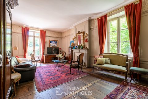Propriété de caractère avec dépendances, piscine et parc de 6,7 hectares