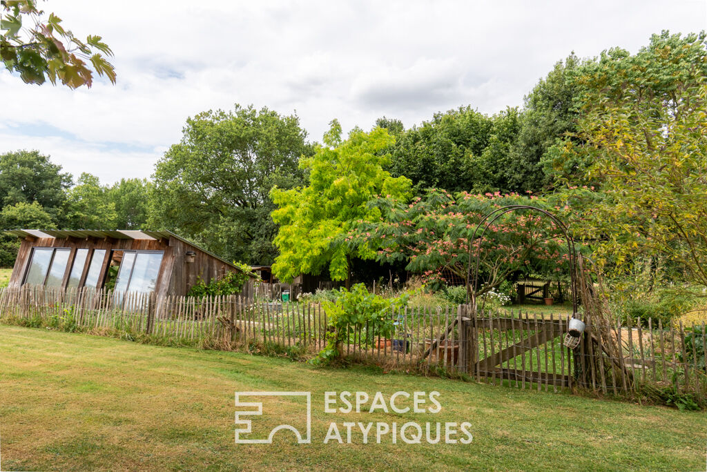 Généreuse familiale et son décor champêtre d’un hectare