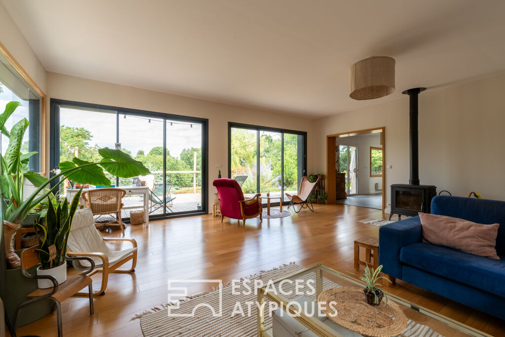Généreuse familiale et son décor champêtre d’un hectare