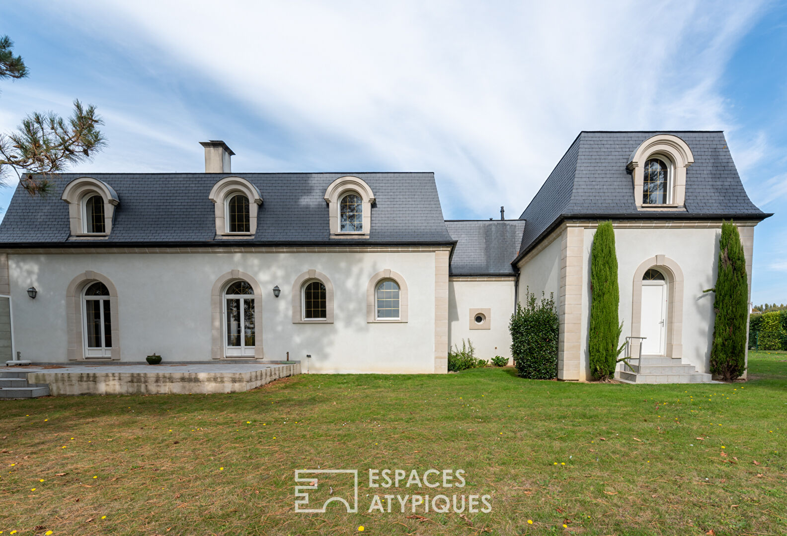 Demeure Île-de-France, élégance et généreux volumes