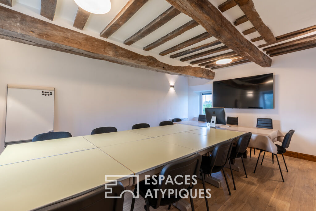 Le Domaine du Golf : Une Vie en Pleine Nature entre swing, possibilités Équestre et Caractère