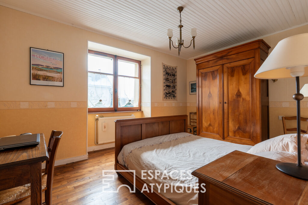 Corps de ferme et sa dépendance grand format