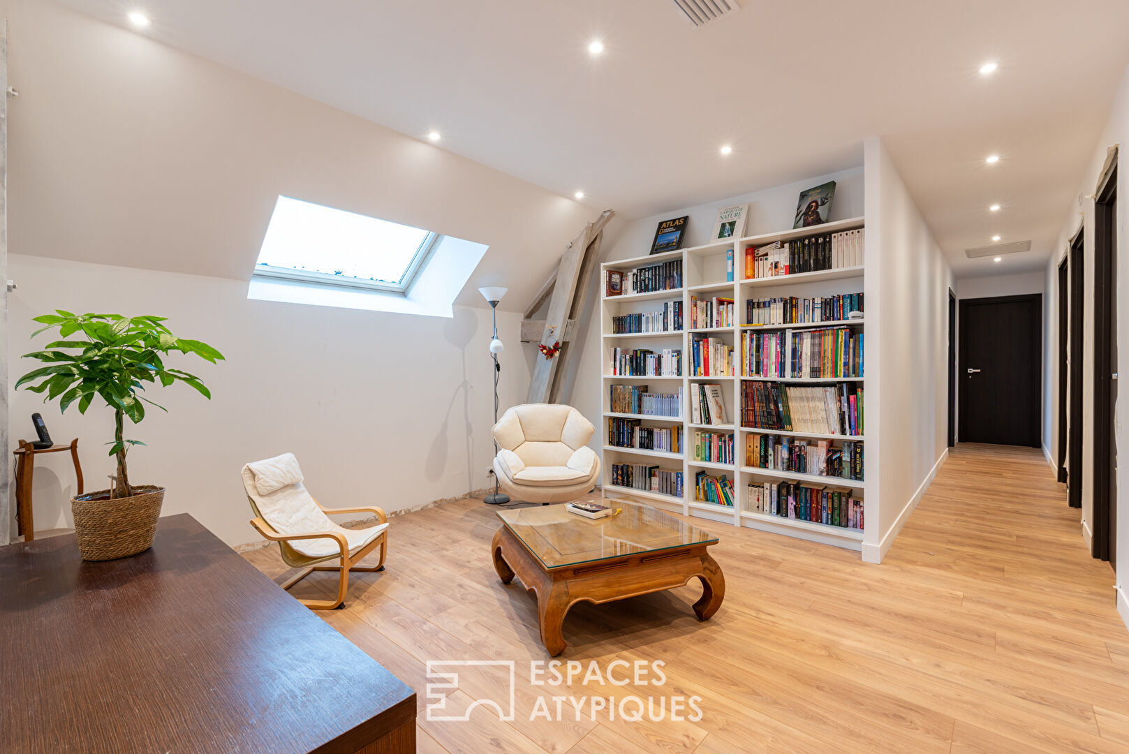 Vaste longère contemporaine au coeur de la nature