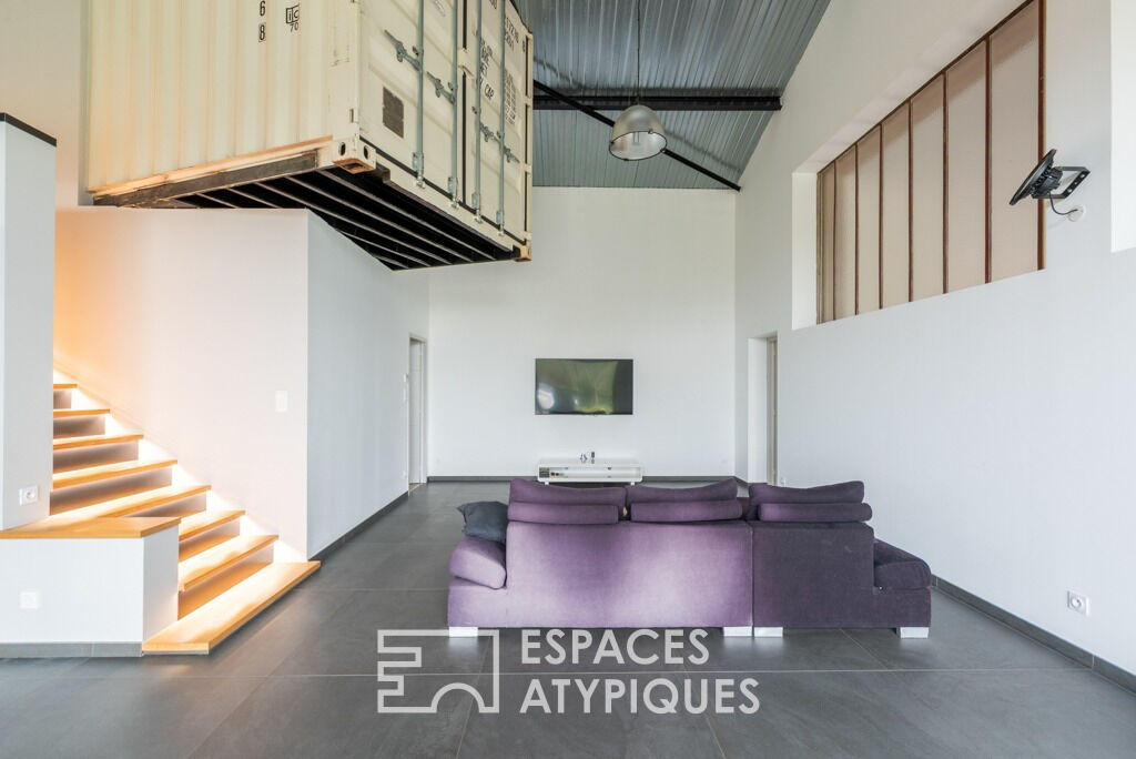 Maison style industriel et ses six chambres