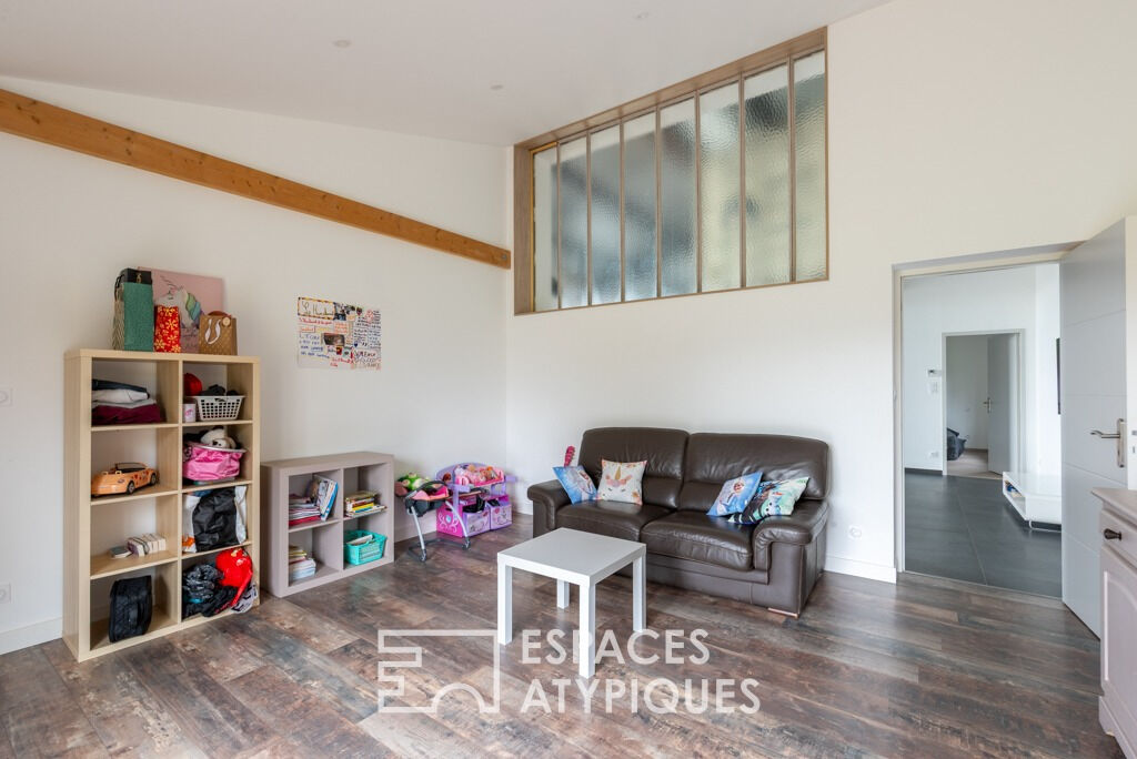 Maison style industriel et ses six chambres