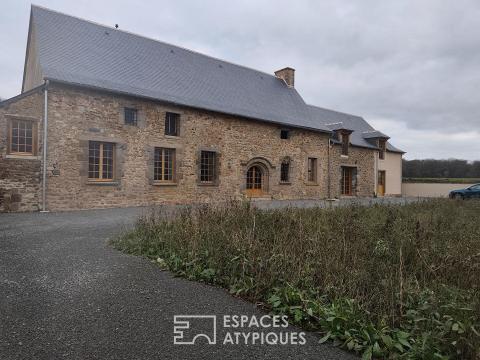 17th-century farmhouse – Exceptional renovation 20 minutes from Rennes