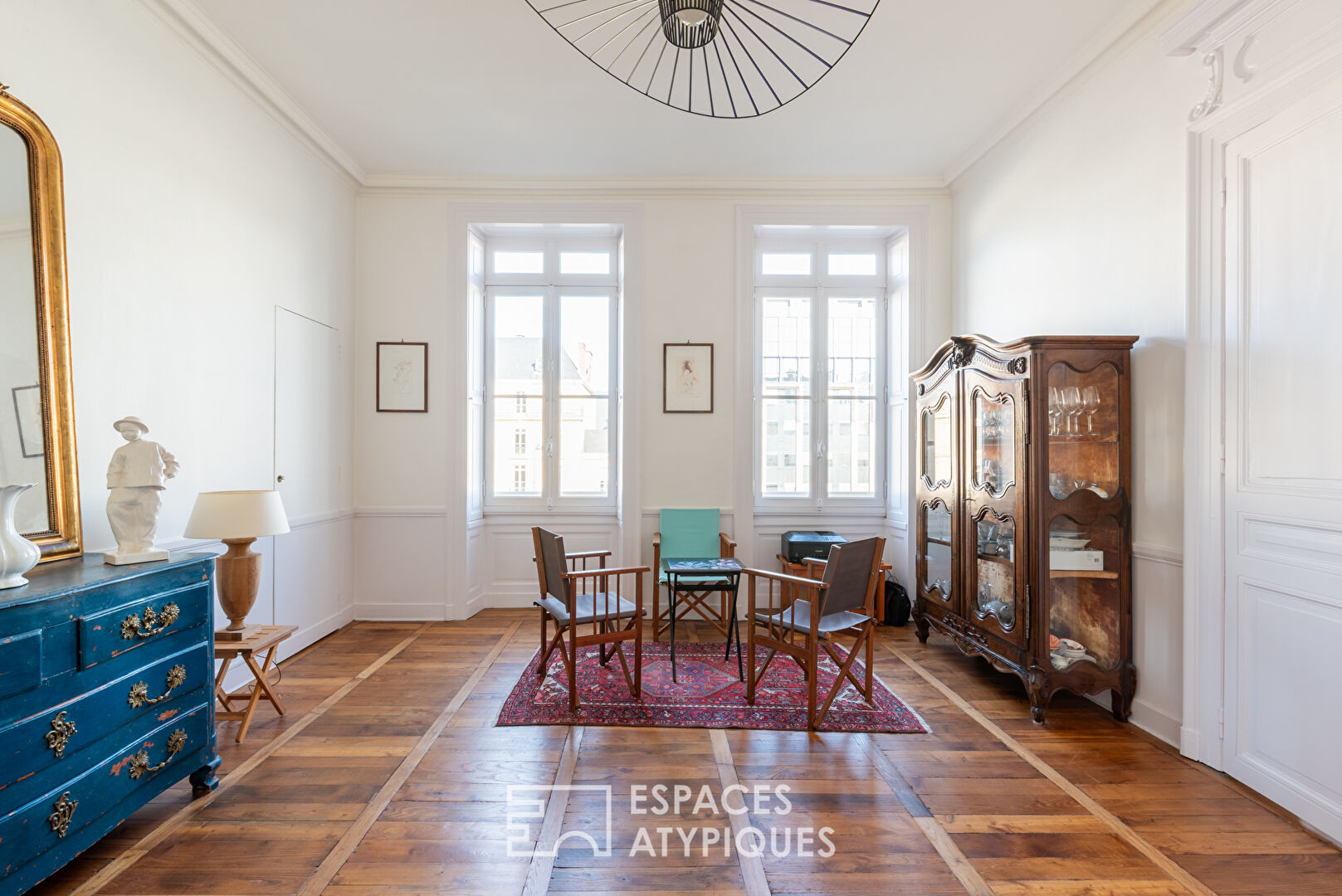 Appartement sur les quais à l&rsquo;élégance intemporelle