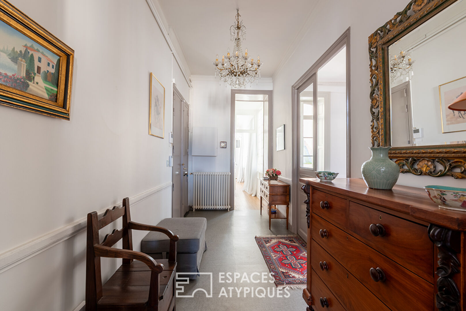 Appartement sur les quais à l&rsquo;élégance intemporelle