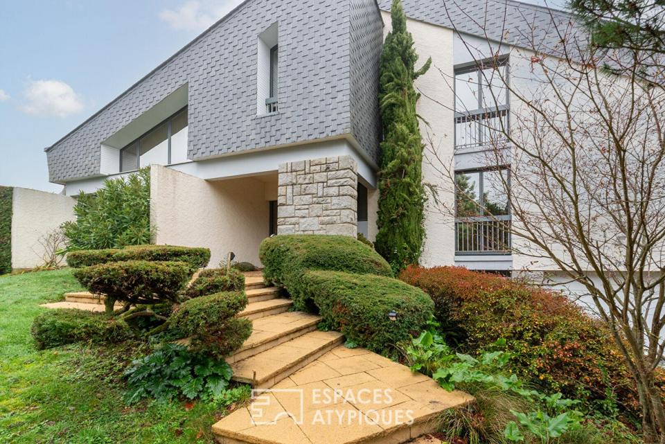 Vaste maison d'architecte avec piscine à louer  meublée - le RHEU