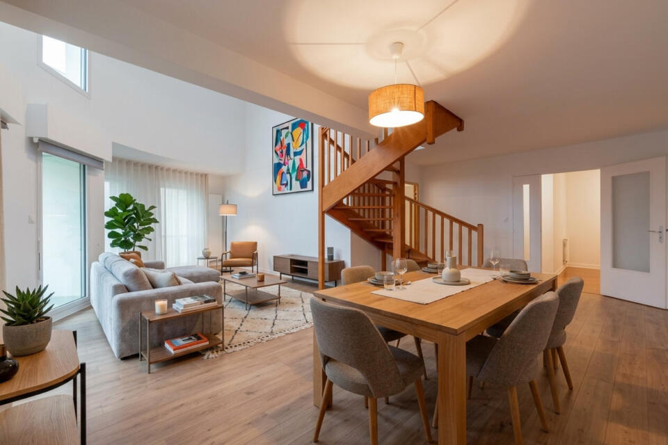 Duplex et sa terrasse en hyper centre de Cesson-Sévigné 141 M²