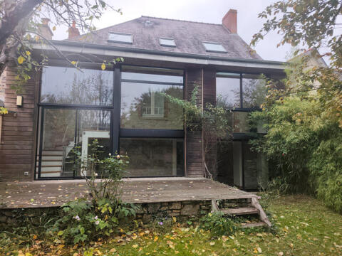 À Sainte-Thérèse, une maison des années 30 qui a plus d&rsquo;un tour dans son sac !