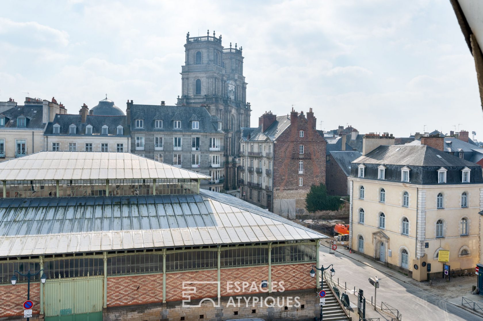 Creative apartment with a view – Rennes center