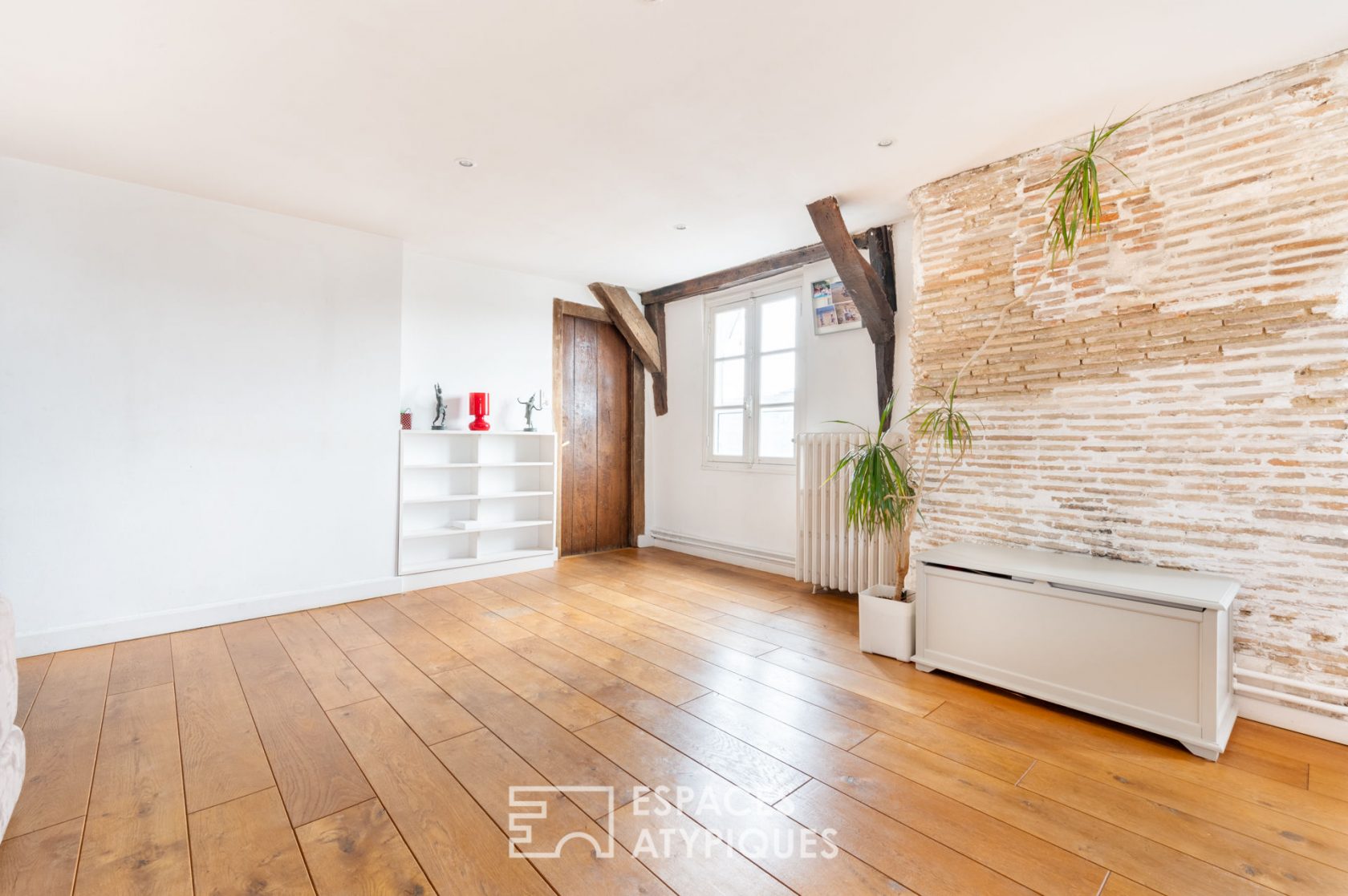 Creative apartment with a view – Rennes center