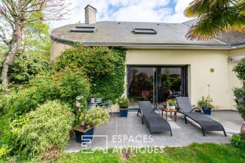 Large format architect house in vintage style