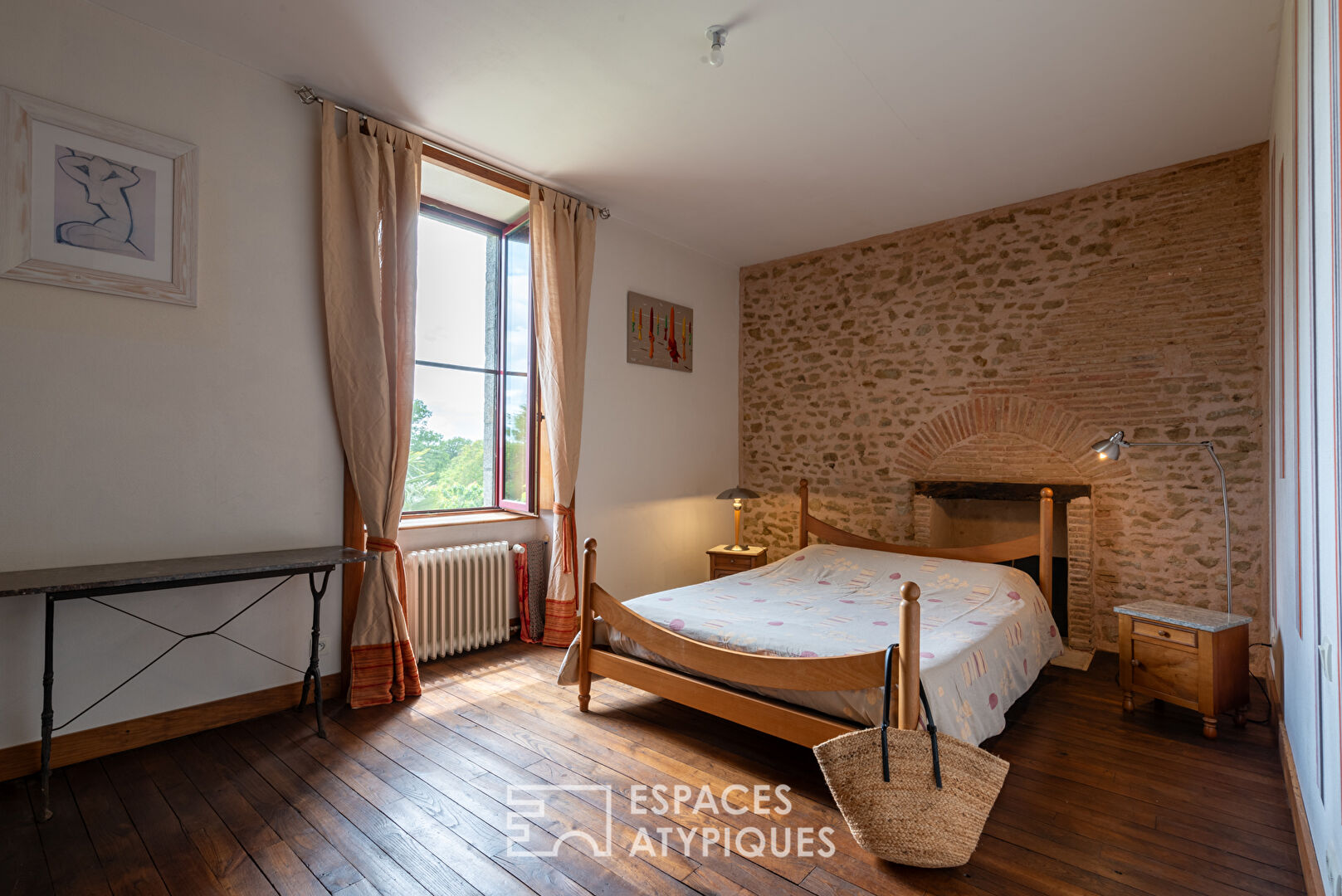 Charming 19th century residence, swimming pool and adjoining accommodation