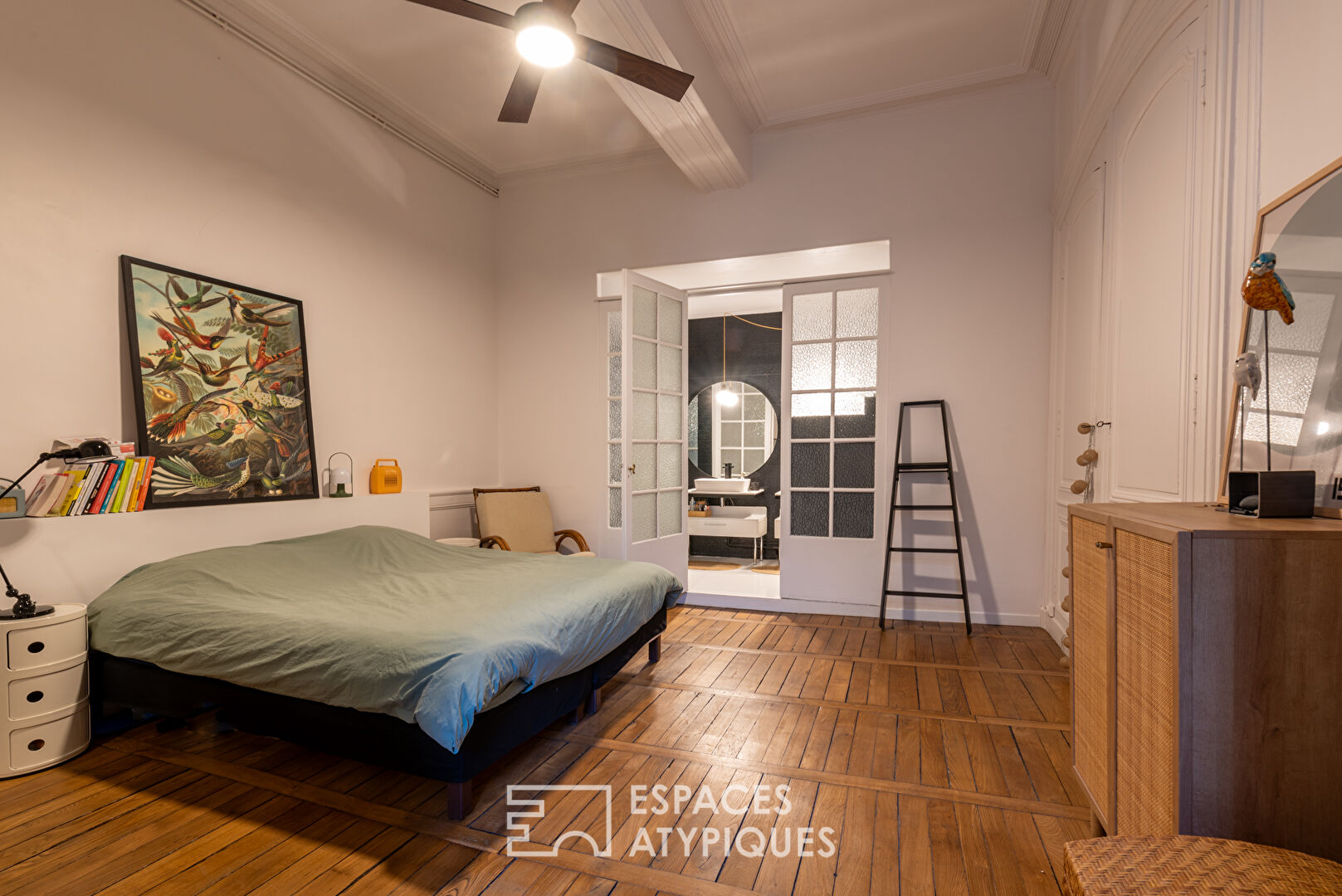 Beautiful renovated apartment, full of history – Right in the city center of Rennes