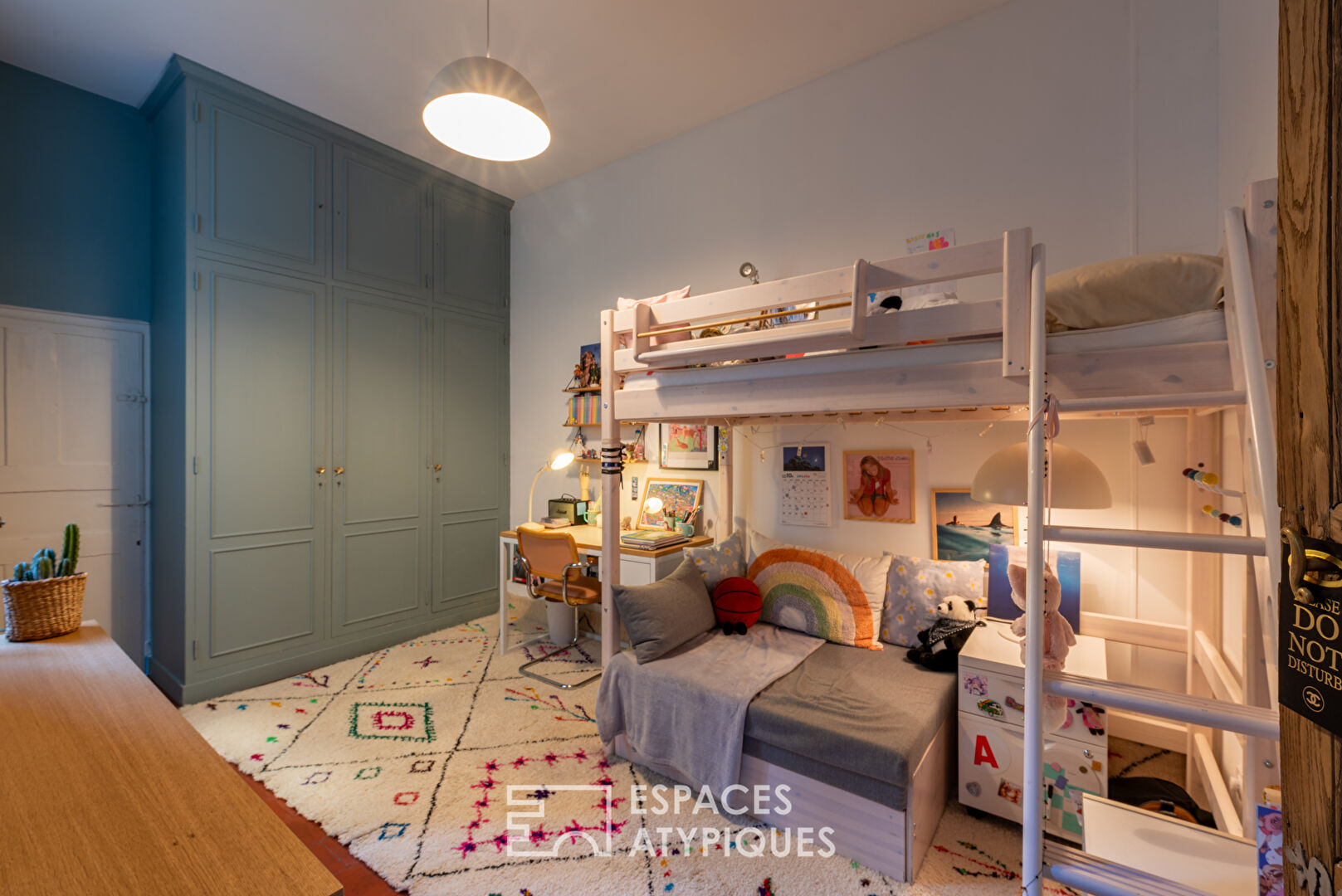 Beautiful renovated apartment, full of history – Right in the city center of Rennes
