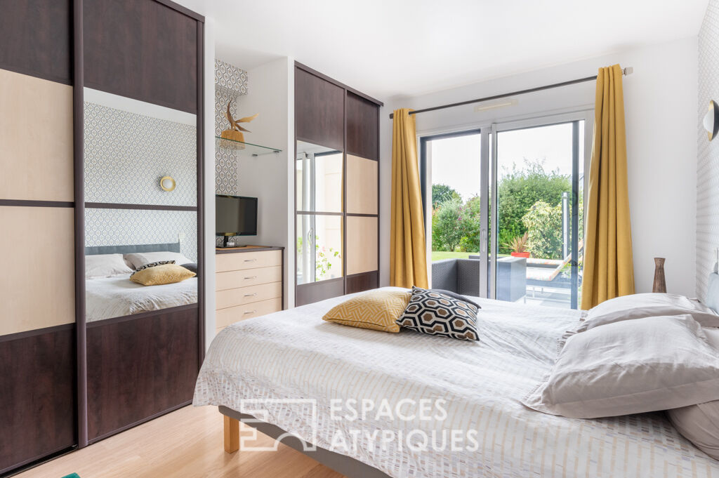 Harmonious family villa and its swimming pool – Bruz