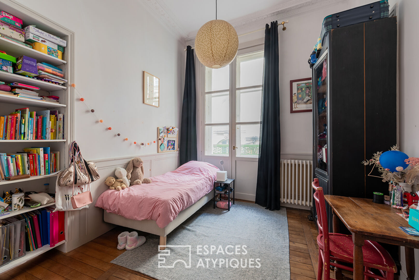 Apartment of expression and indisputable charm – Center of Rennes